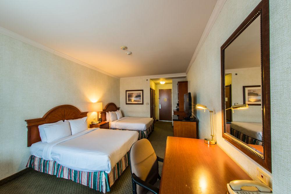 Hotel Courtyard By Marriott San Luis Potosí Exterior foto