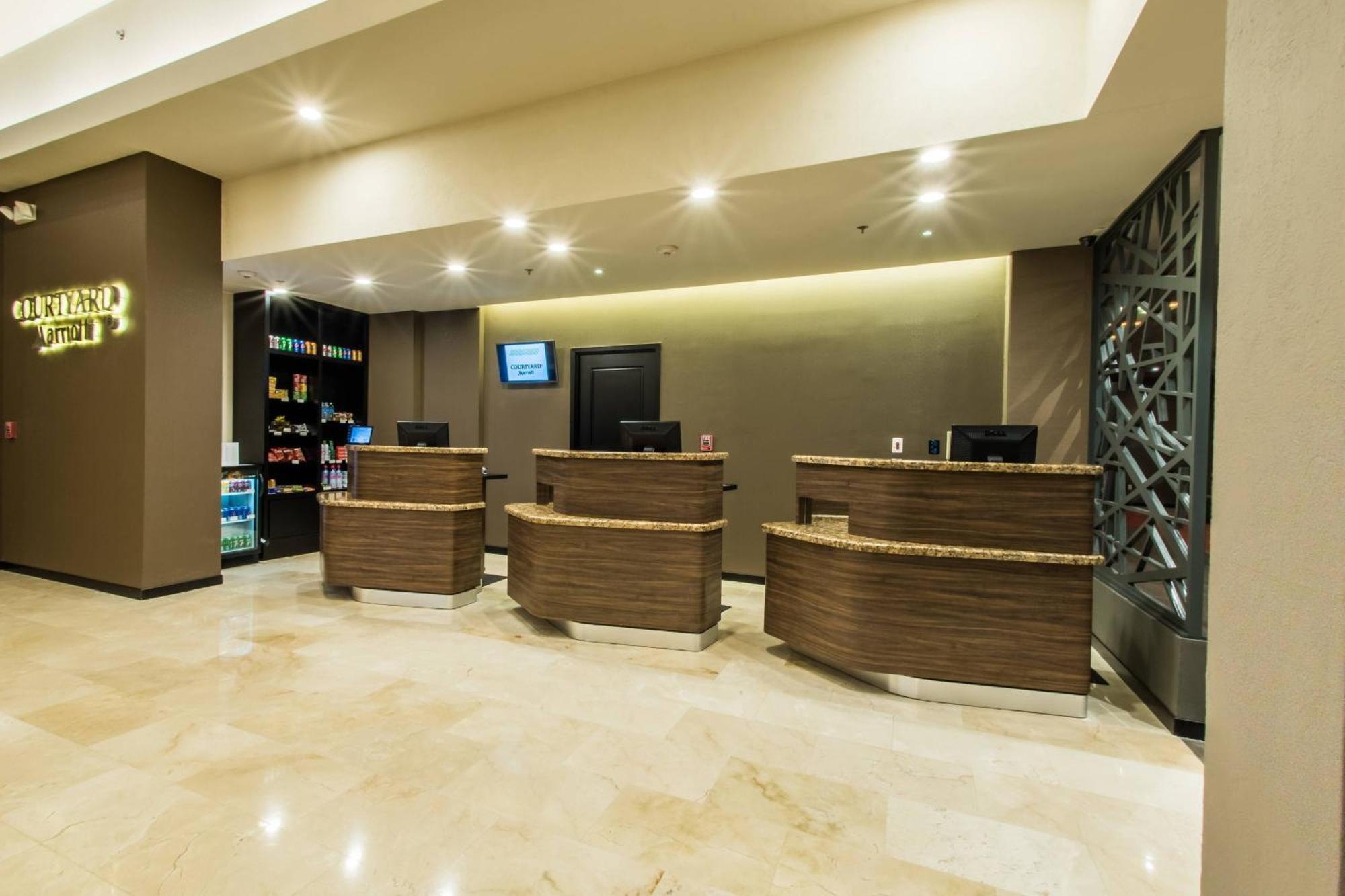 Hotel Courtyard By Marriott San Luis Potosí Exterior foto